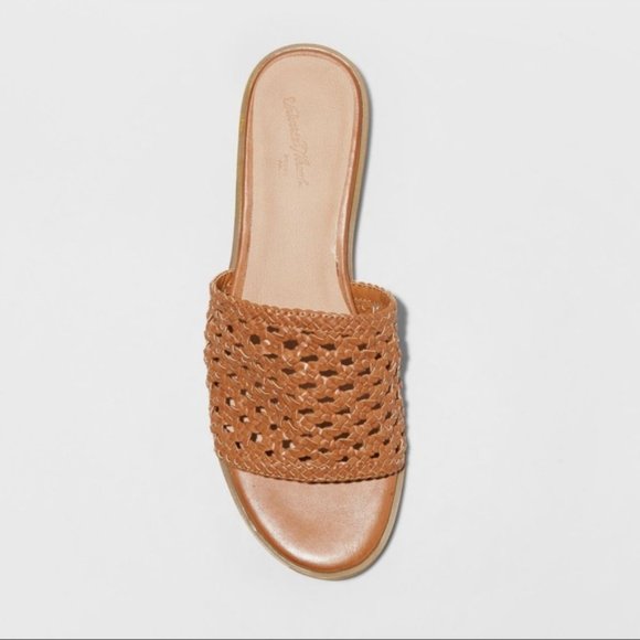 Woven Slide Sandals in Cognac Brown - Picture 4 of 4